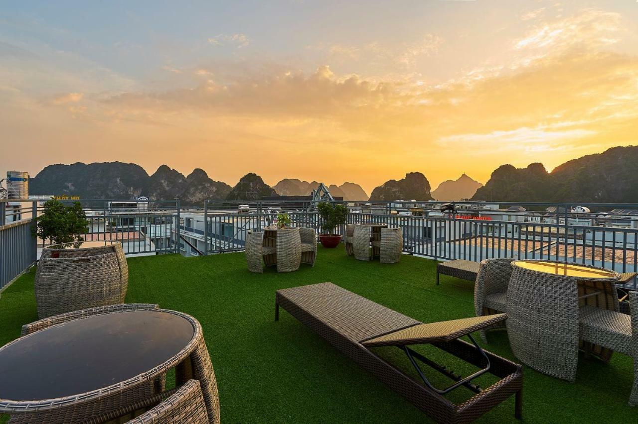 Bbq Hostel Ha Long Buitenkant foto